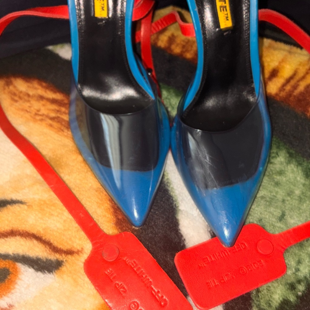 Off-White Blue and Black Pointed Patent Pumps with Red Straps